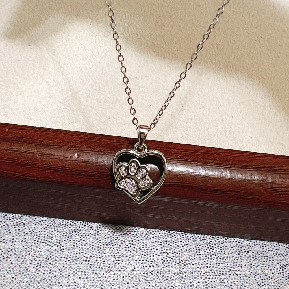 ✨ New cute paw 🐾 pink stones in the heart necklace - Picture 10 of 13